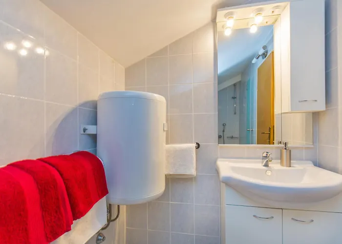 Ana 公寓 米利尼