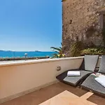 Διαμέρισμα Ana *
