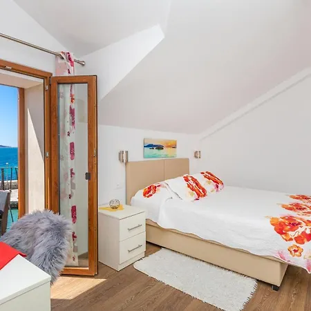 Apartment Ana *